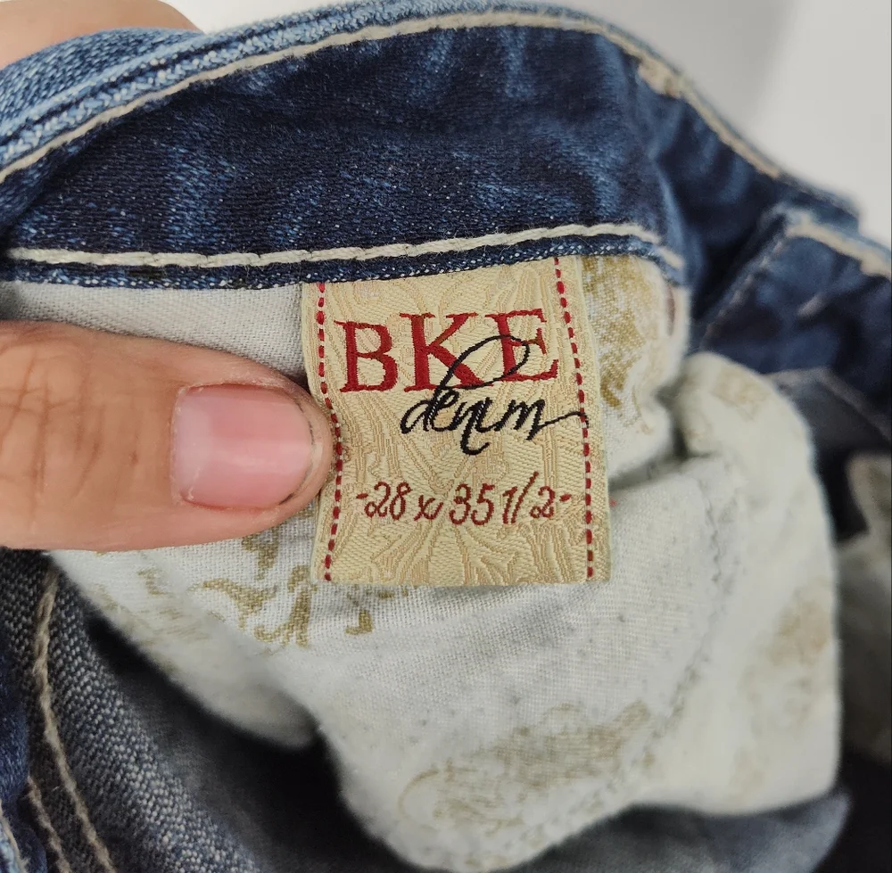 BKE Women's Boot Cut Jeans - Classic Blue Low Rise Size 28x35 1/2 - Picture 5 of 6